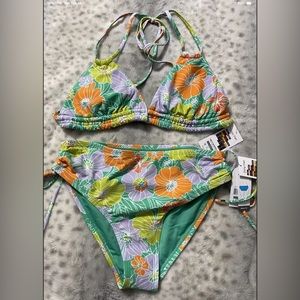 Time and Tru Women’s  Green Floral Print Halter 2 Piece Bikini